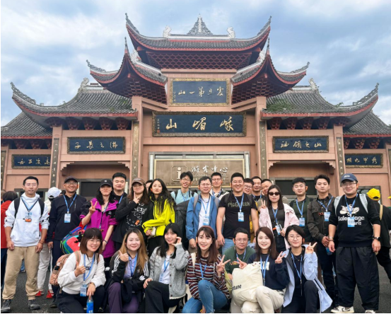 精彩良友｜凝心聚力攀高峰，攜手同行啟新程